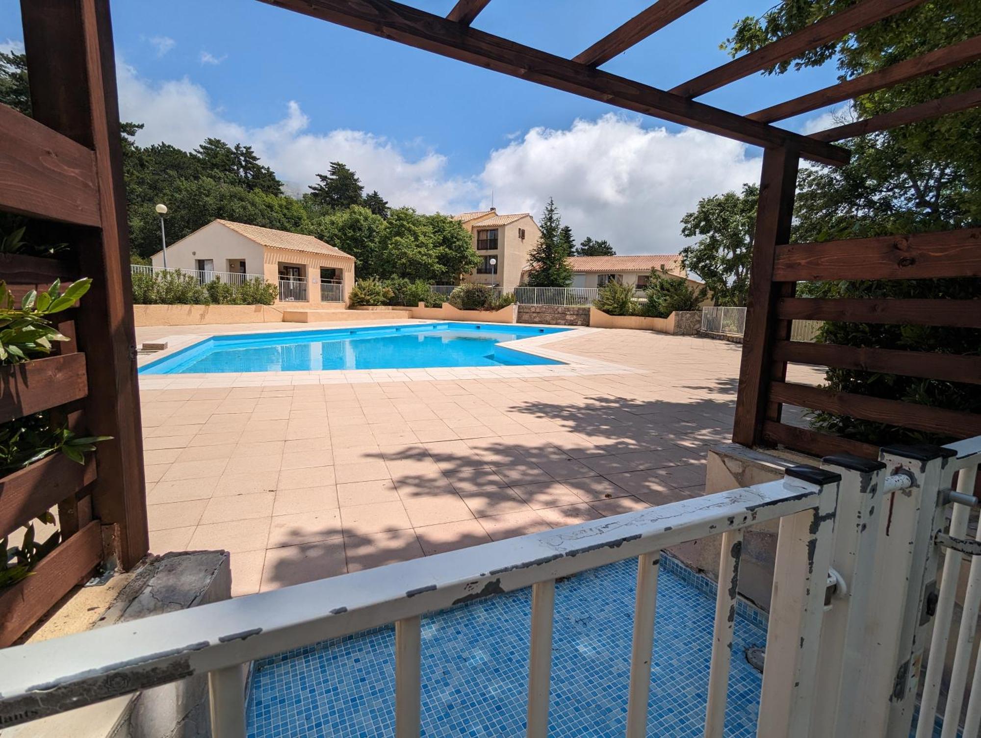 Evasion Au Calme - Maison Cosy Avec Piscine Et Tennis Saint-Vallier-de-Thiey Buitenkant foto